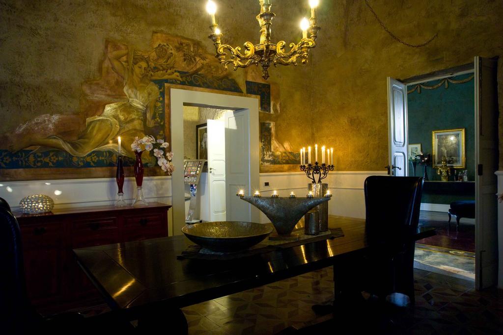 Palazzo Delle Viole Bed & Breakfast Oria  Bagian luar foto