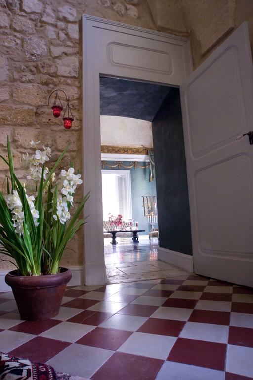 Palazzo Delle Viole Bed & Breakfast Oria  Bagian luar foto