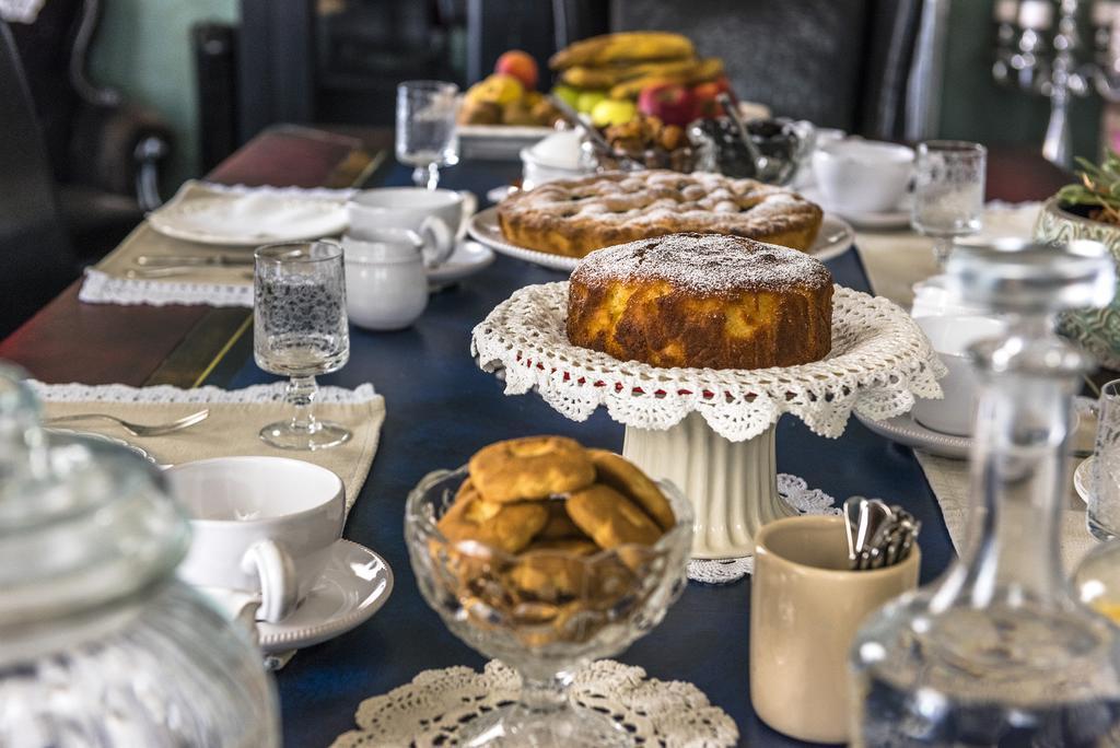 Palazzo Delle Viole Bed & Breakfast Oria  Bagian luar foto